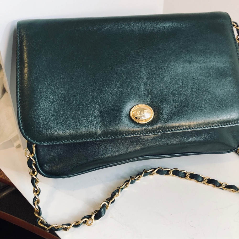A MONET MAGNET  CLOSURE PURSE